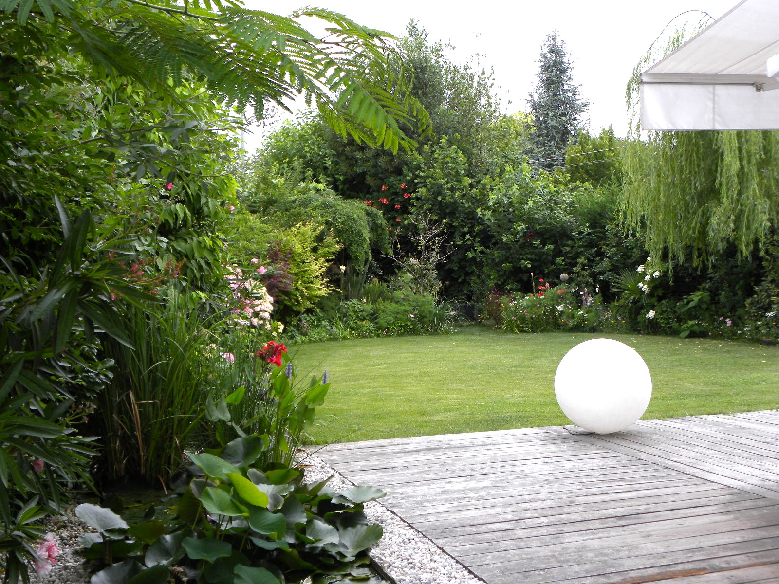 GIARDINO CON LAGHETTO 3