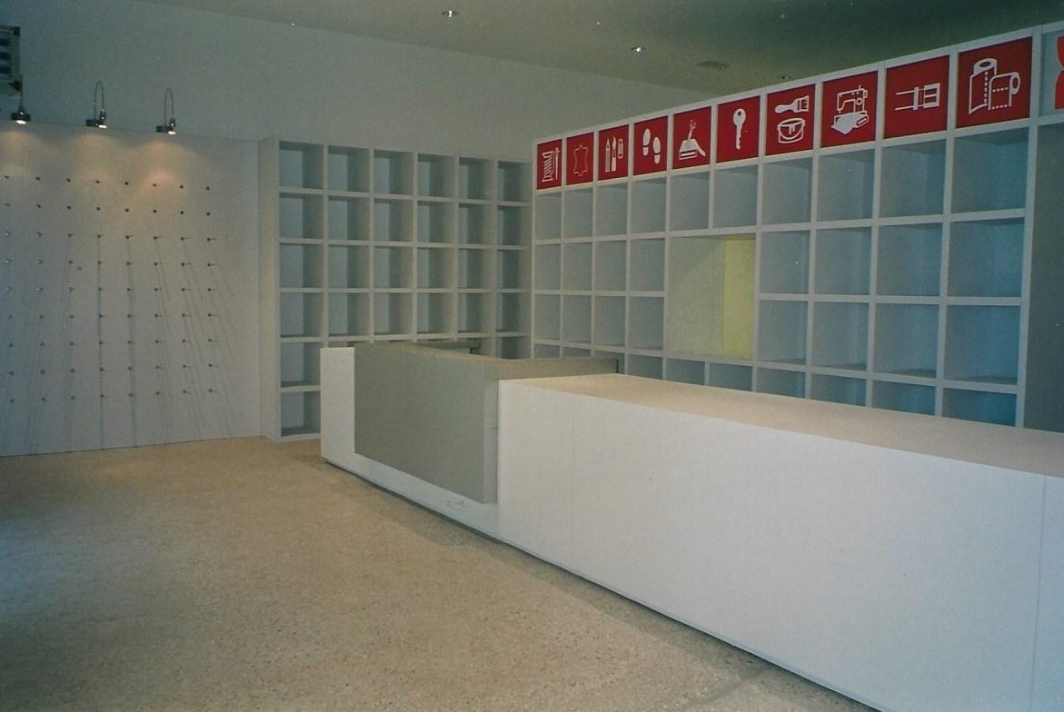 SHOW ROOM ACCESSORI PER CALZATURE 4