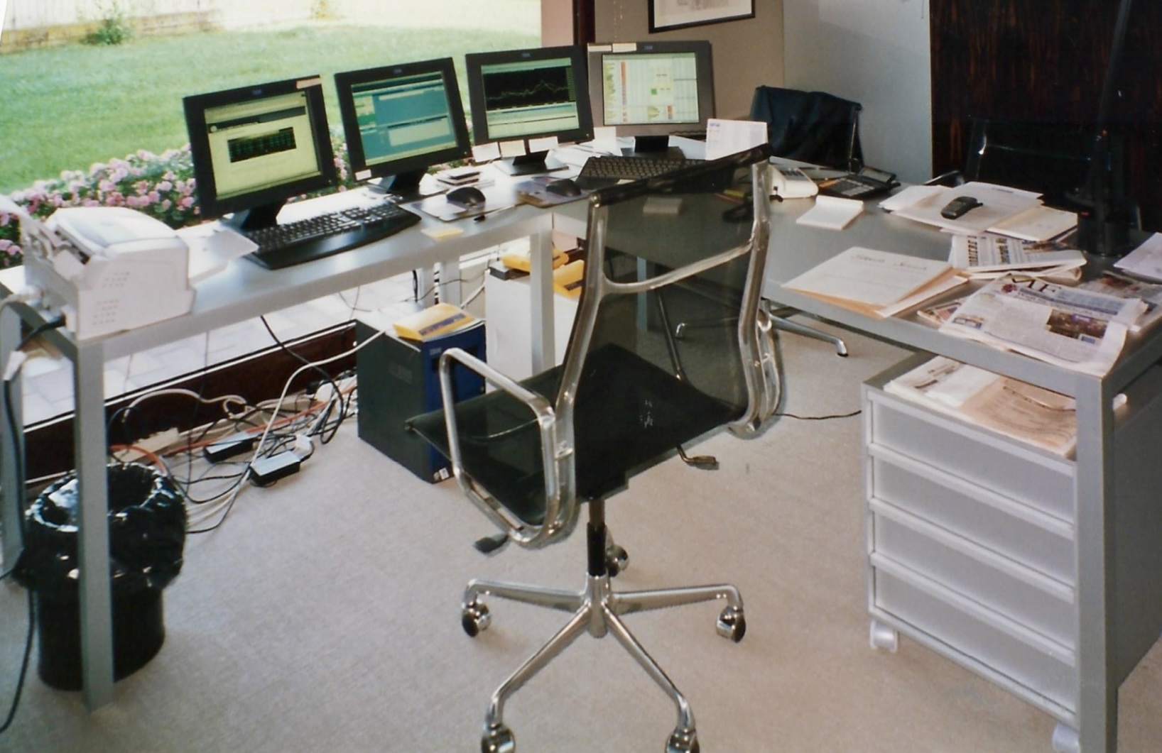 HEADQUARTER OFFICE 11